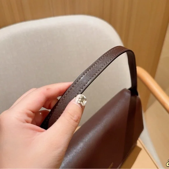 Coach women's bag - Picture 5 of 9